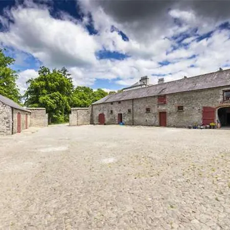 Apartment Courtyard At Rockfield House Kells